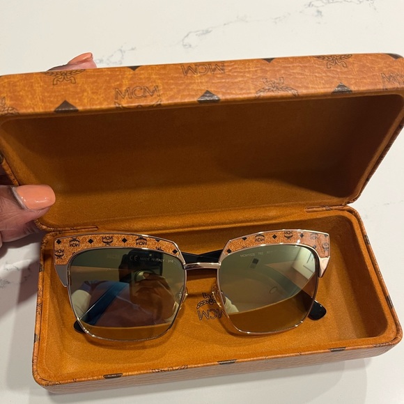 MCM unisex glasses - Picture 1 of 2